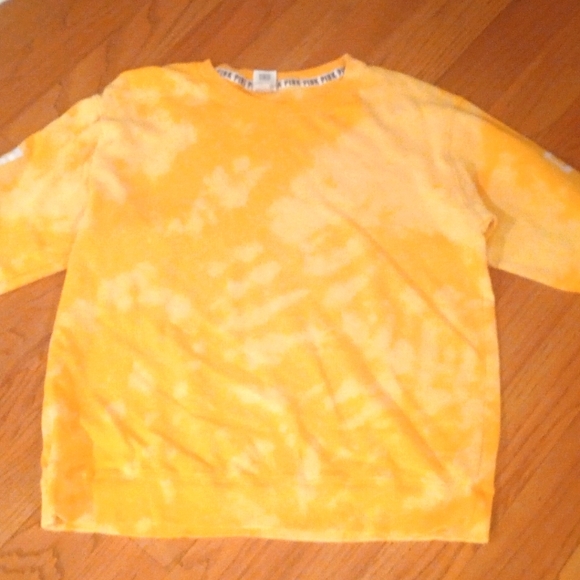Yellow Pink name sweatshirt - Picture 1 of 3